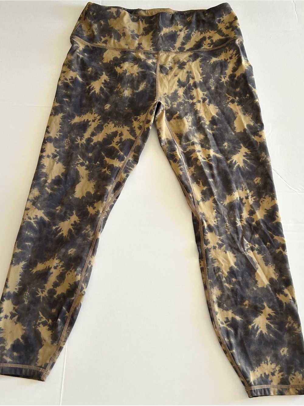 Varley Tie-Dye Leggings in Brown & Black womens XL